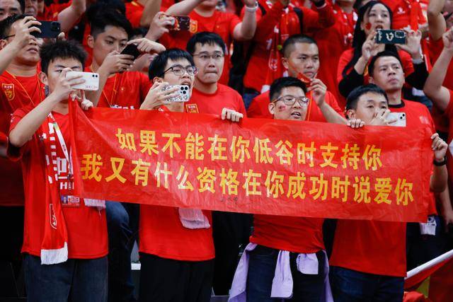 亚伯拉罕破1个半月进球荒 在罗马欧战进球已上双