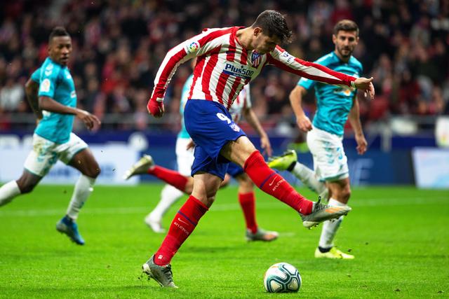 利字合砍63分三球空砍50分 雄鹿险胜黄蜂4连胜