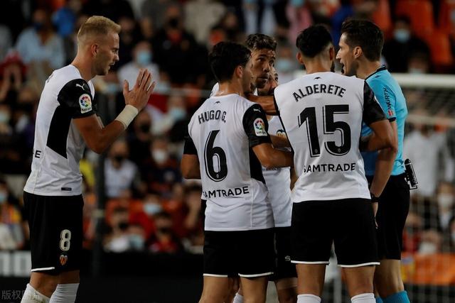 CBA夏联-刘颜诚23+7广州大胜江苏 闫实16分